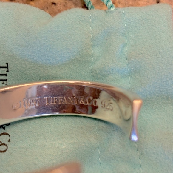 Authentic Tiffany&Co Vintage 6” cuff bracelet. - Picture 3 of 3